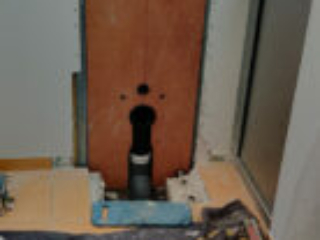 installation wc suspendus pendant les travaux